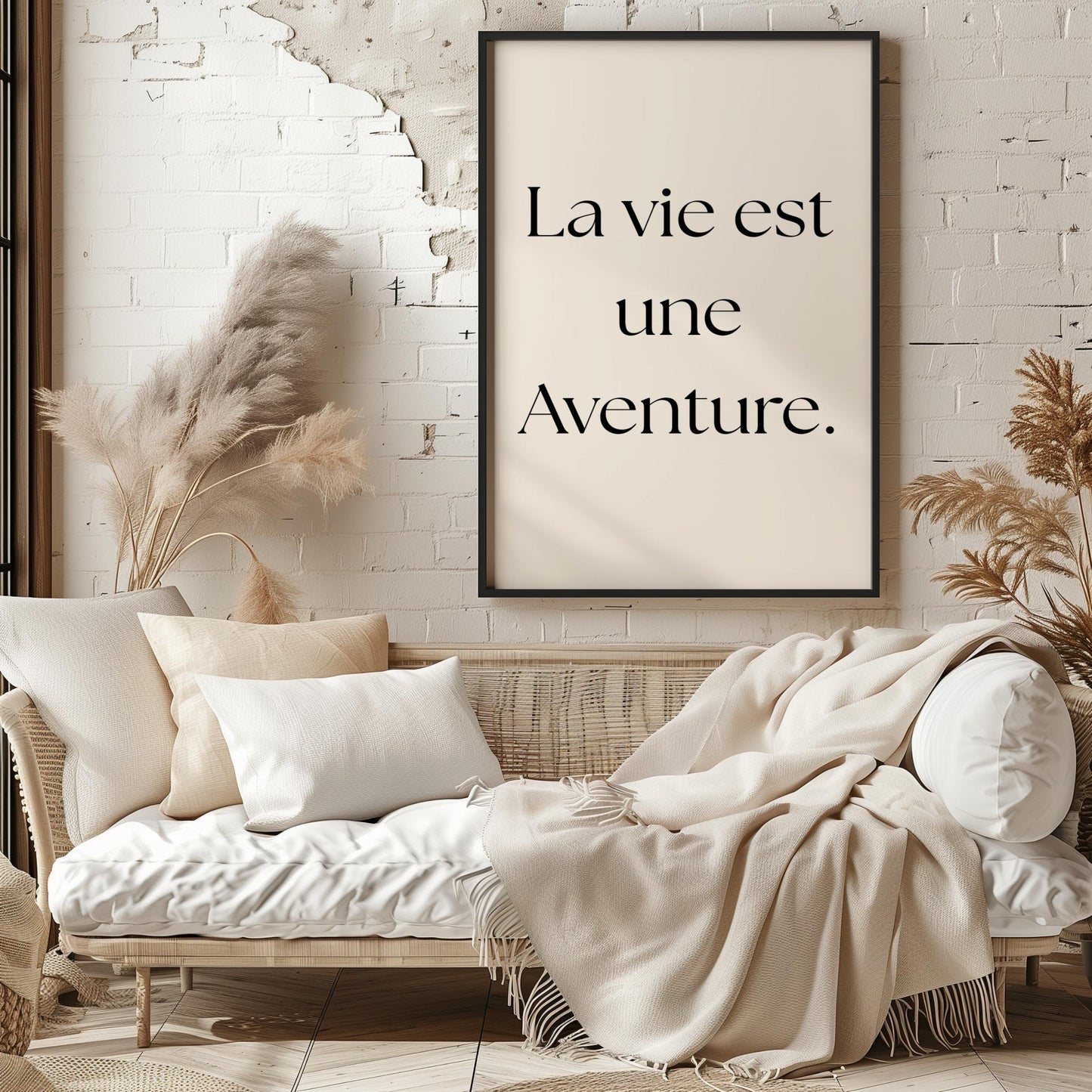 Affiche Citation Française "La vie est une aventure." – Poster Minimaliste à Imprimer – Art Inspirant Noir et Beige pour Déco Murale Moderne